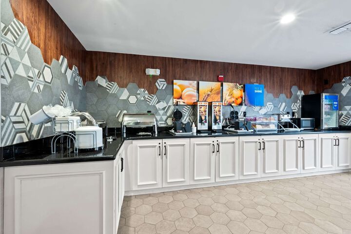Breakfast/Coffee Service 54 of 59