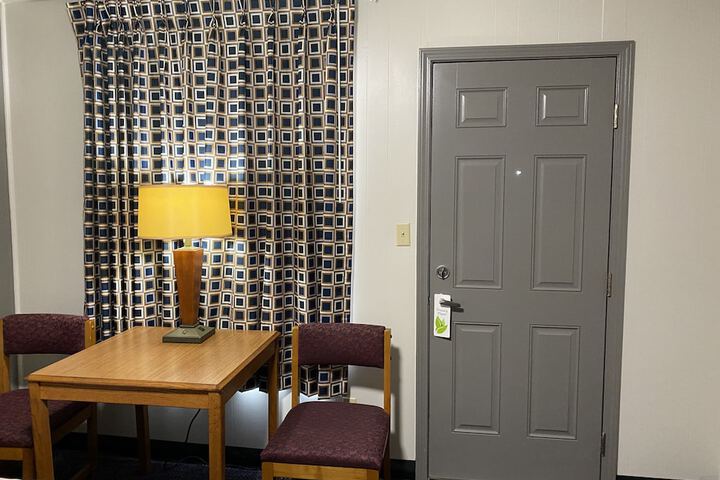 Room 15 of 23