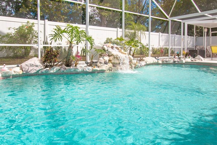 Pool 13 of 53