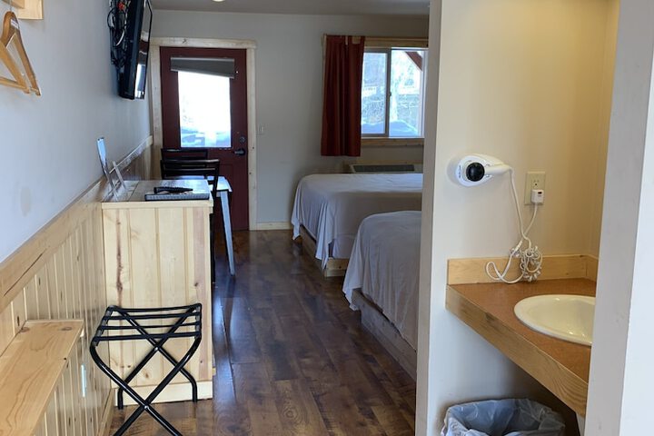 Room 72 of 164