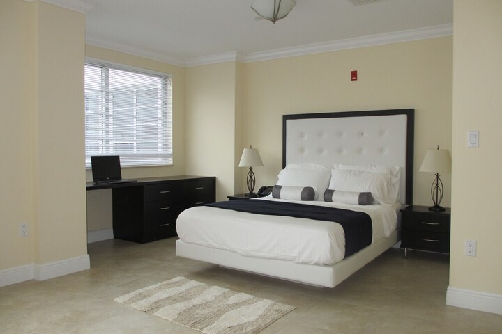 Room 118 of 128