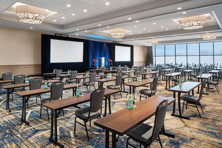 The Alloy King of Prussia - a DoubleTree by Hilton