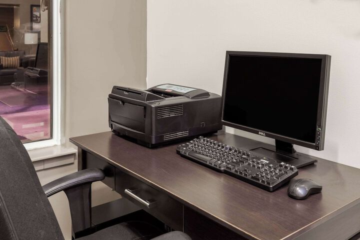 Business Center 66 of 67