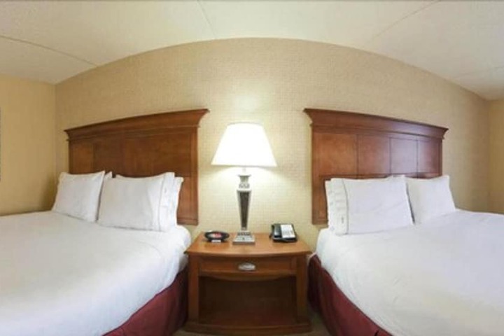 Room 28 of 41