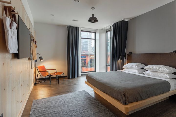 Room 14 of 31