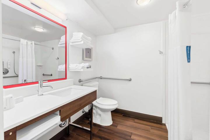 Hampton Inn Pennsville