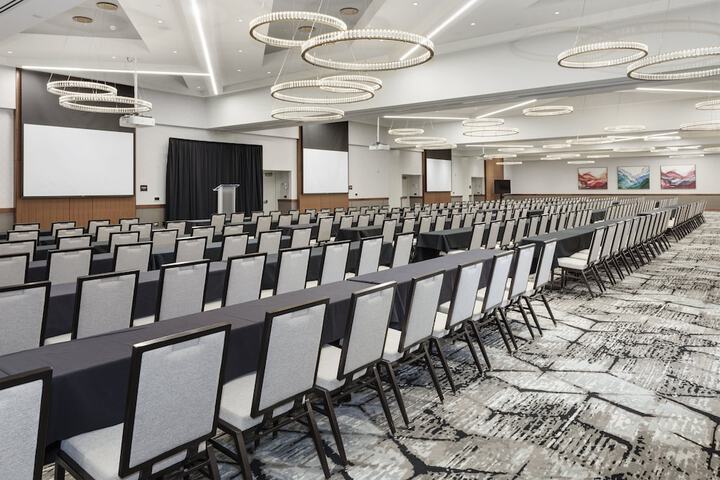 Crowne Plaza Lansing by IHG