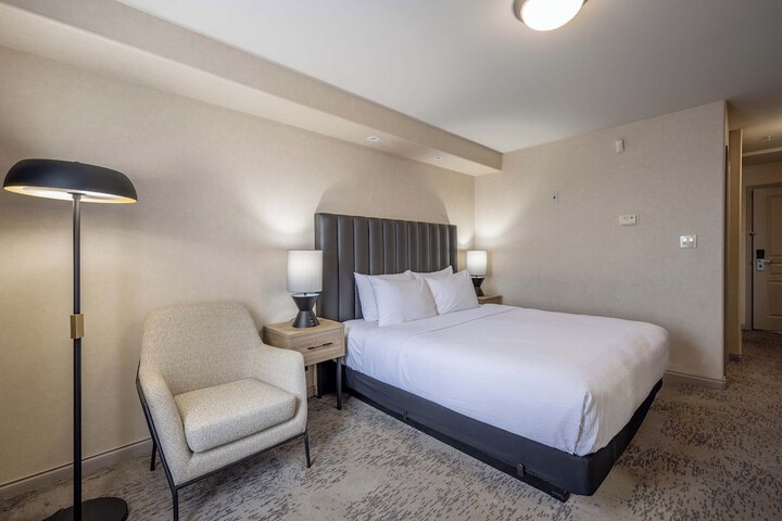 Room 41 of 68