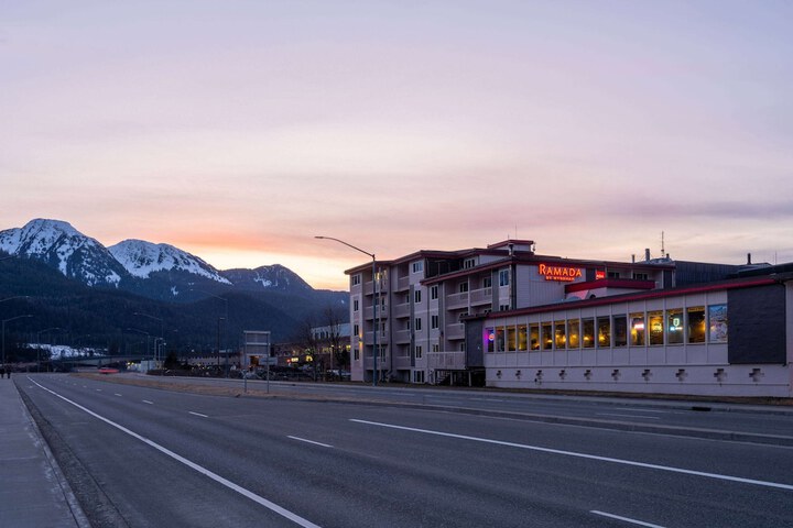 Hotel 7 of 73