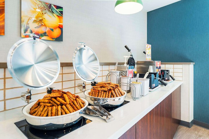 Breakfast/Coffee Service 57 of 73