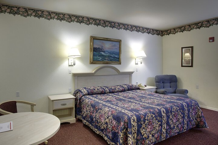 Lighthouse Inn