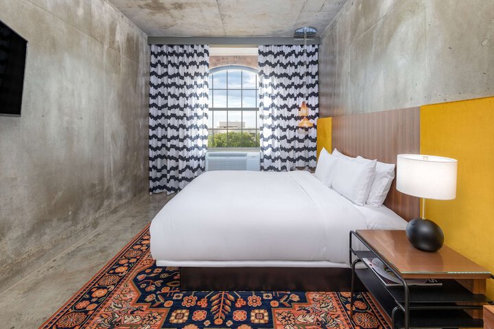 Room 45 of 103