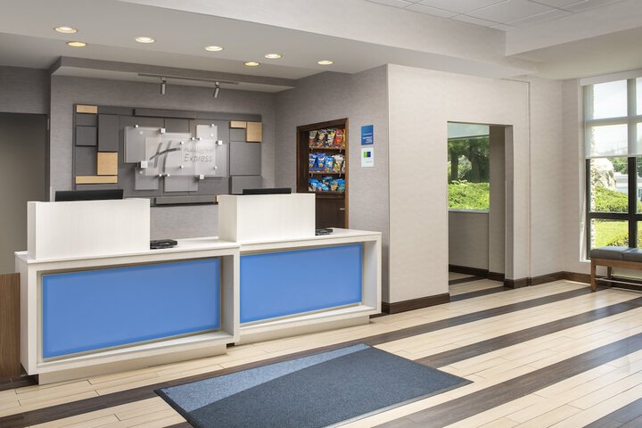 Holiday Inn Express Boston - Saugus by IHG