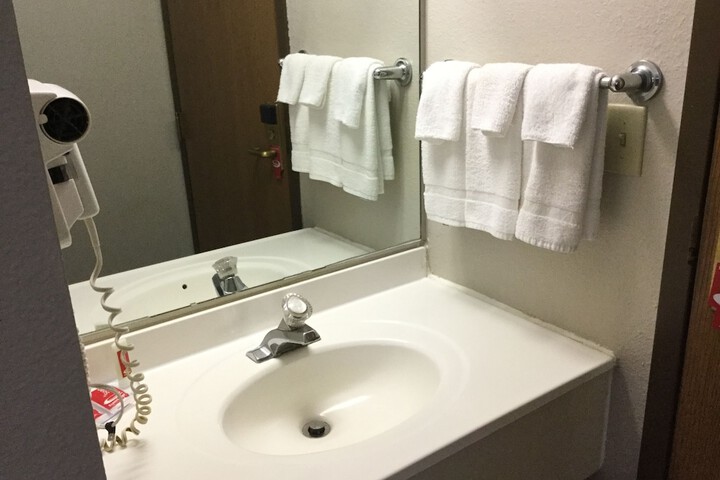 Room 36 of 74