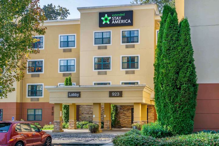 Hotel 2 of 31