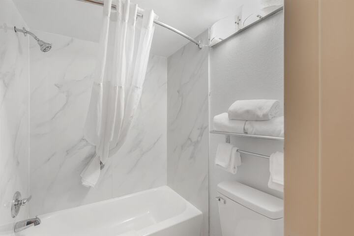Best Western Plus Madison-Huntsville Hotel