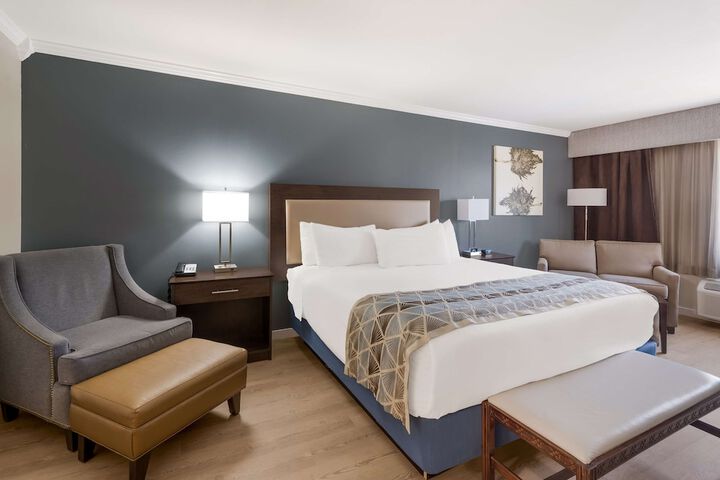 Room 9 of 29