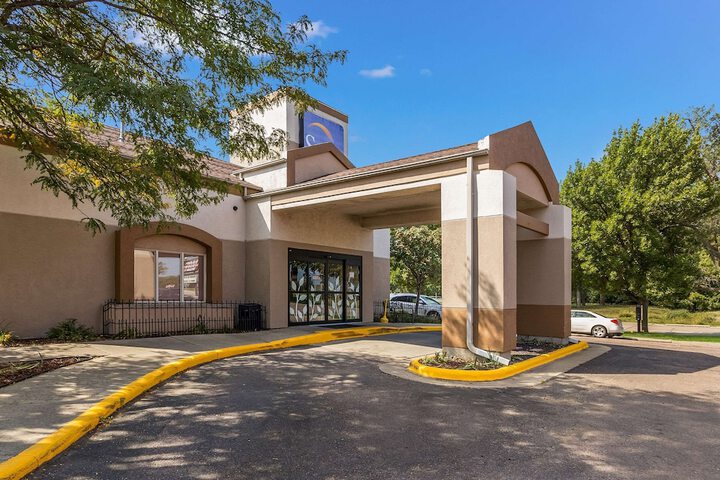 Hotel 4 of 40