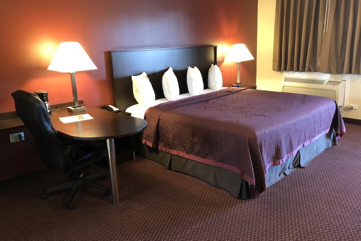 Room 48 of 61
