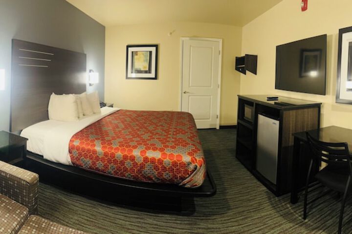 Room 13 of 22