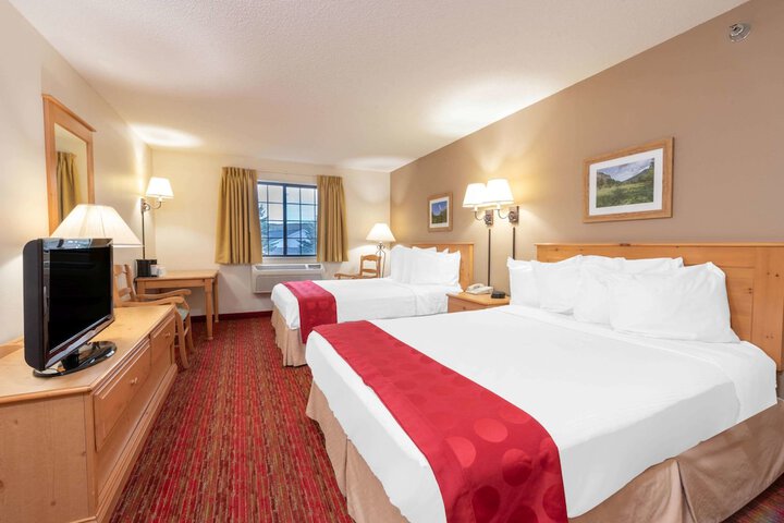 Room 14 of 32