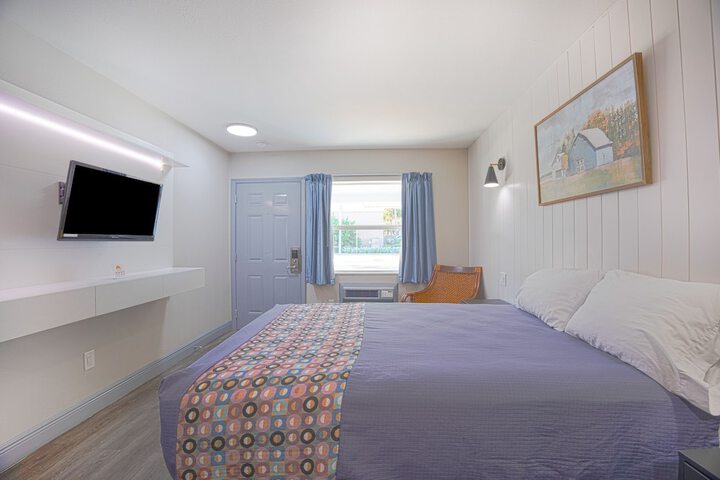 Room 30 of 126