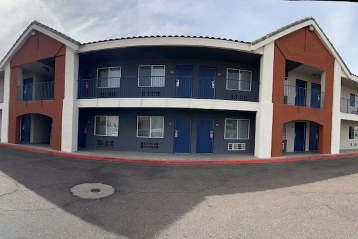 Hotel 4 of 28
