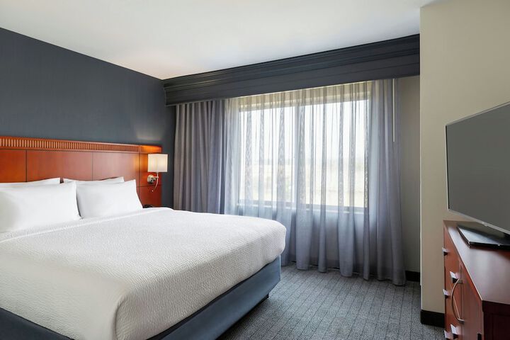 Courtyard by Marriott Madison West Middleton