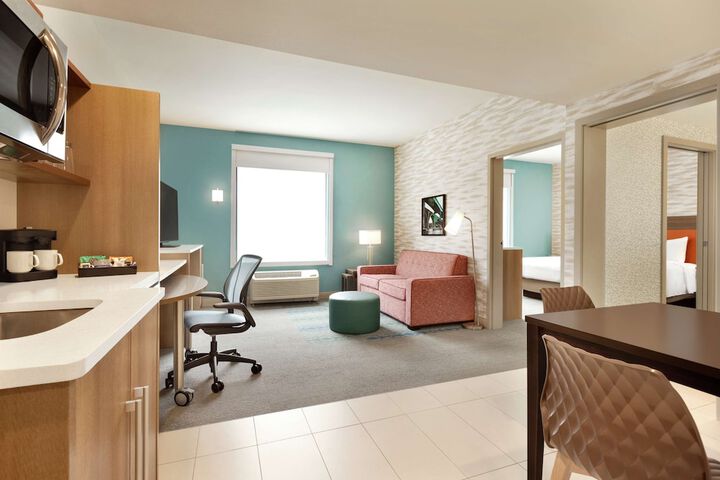Room 35 of 62