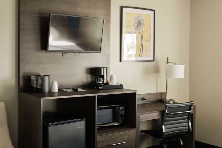 Room 8 of 36
