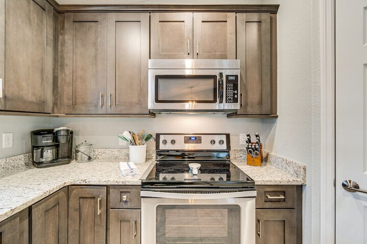 Englewood Vacation Rental w / Private Heated Pool!