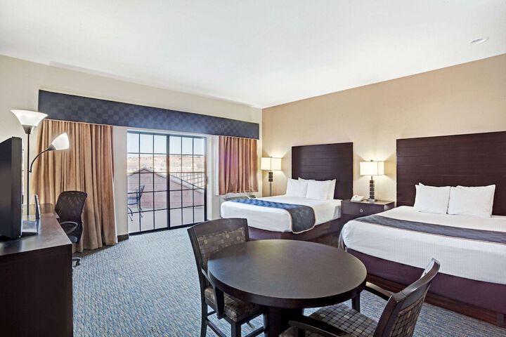 Room 11 of 24