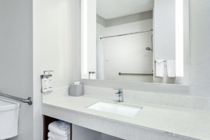 Room 55 of 124