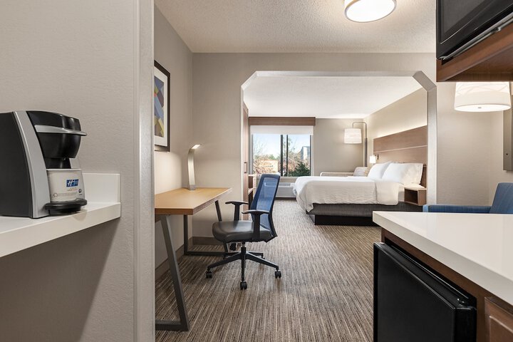 Holiday Inn Express & Suites Oxford by IHG