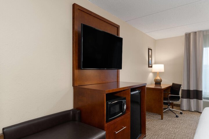 Wingate by Wyndham Clearfield