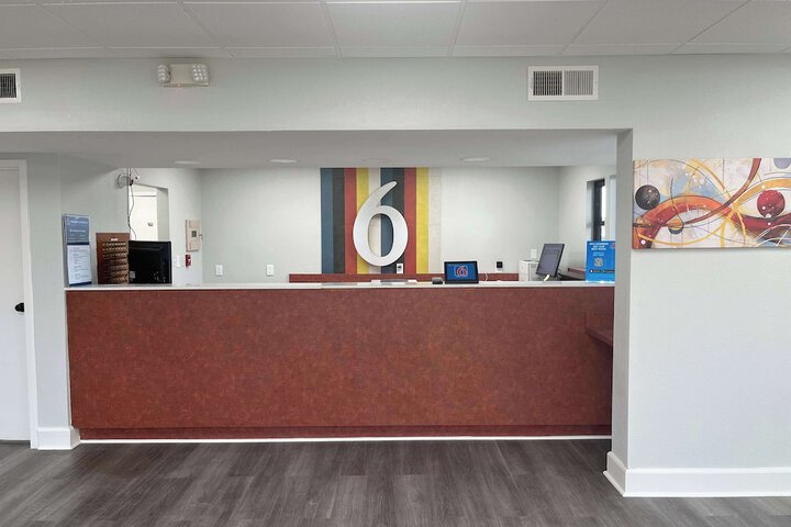 Motel 6 Cleveland MS – Delta State University