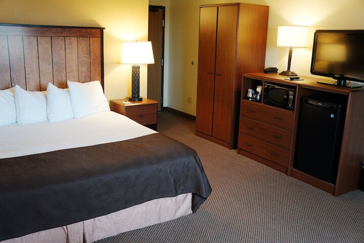 Room 35 of 65