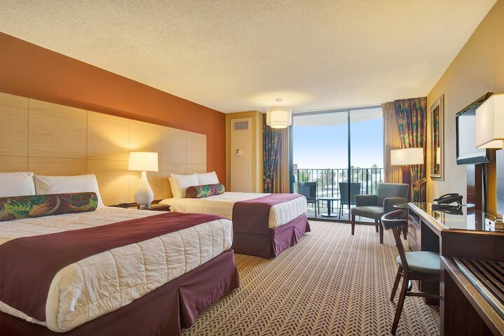 Hilo Hawaiian Hotel Trademark Collection by Wyndham