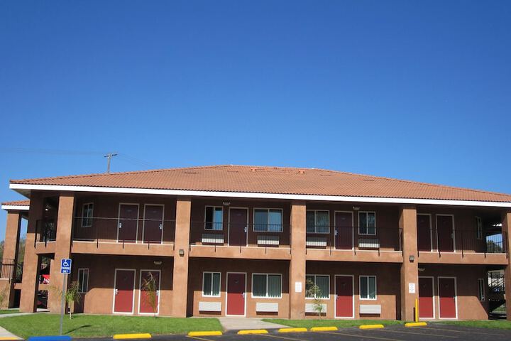 Hotel 3 of 35