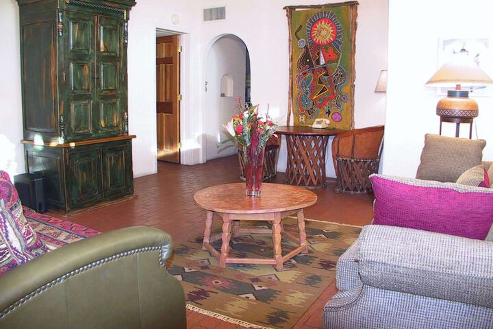 Room 35 of 68