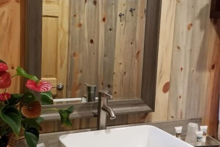 Bluff Gardens Cabins