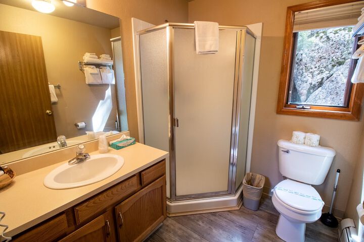 Room 170 of 261