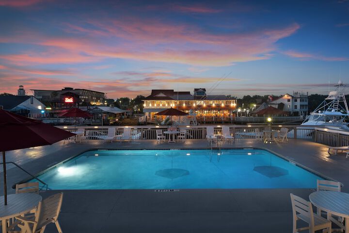 Shem Creek Inn