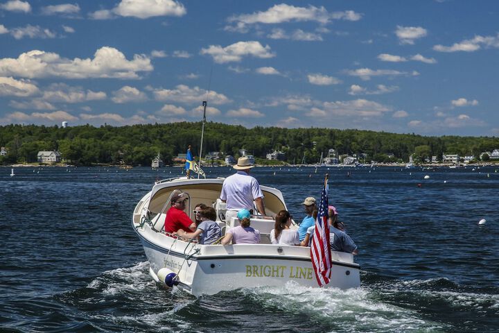 Spruce Point Inn