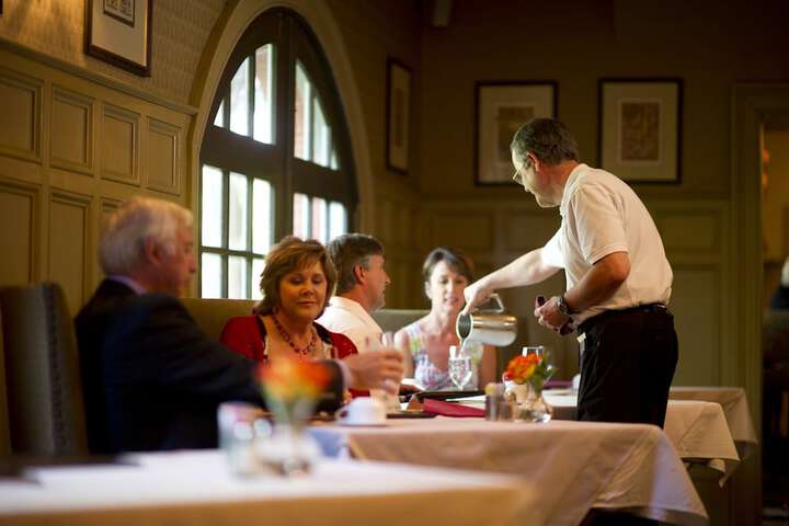 Dining 48 of 63