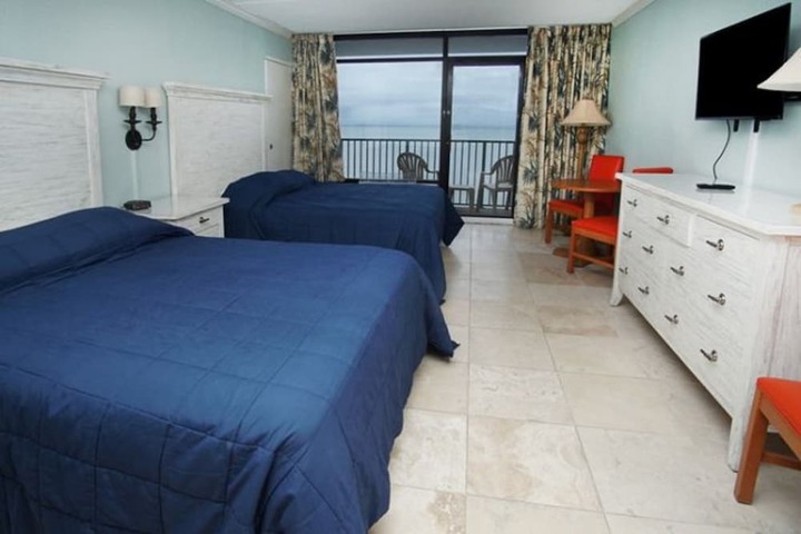 Room 43 of 141