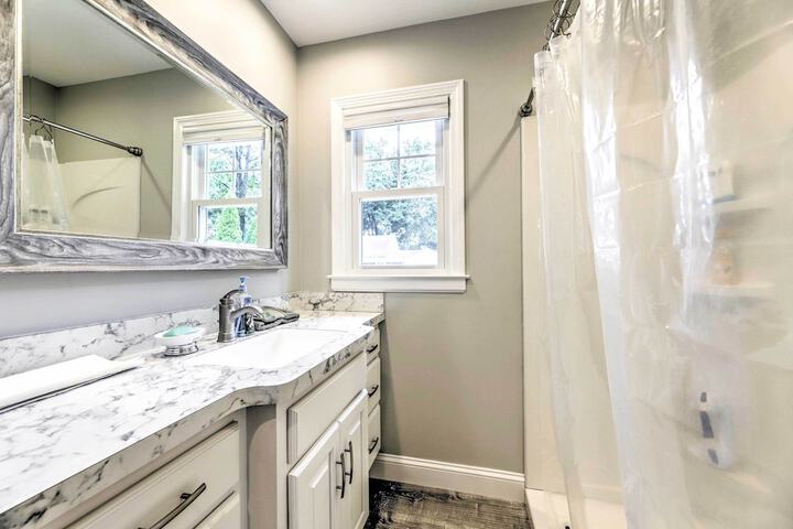 Charming Old Saybrook Cottage 1 Mi to Beach