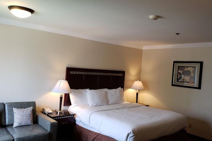 Room 34 of 42
