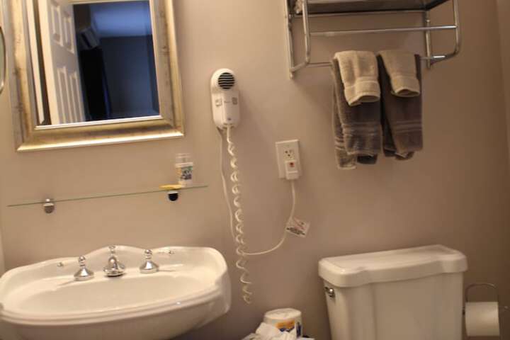 Room 65 of 91