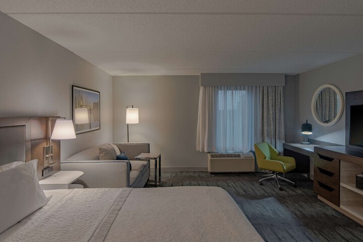 Room 26 of 35